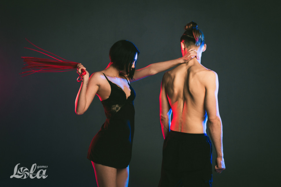 Плеть Party Hard Temptation Red 1114-02lola