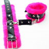 Розовые наручники с мехом BDSM Light 710001ars