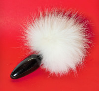 Анальная пробка с белым заячьим хвостом чёрного цвета 32мм HT32BLACK/WHITE