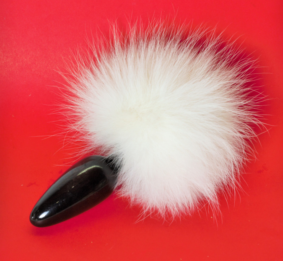 Анальная пробка с белым заячьим хвостом чёрного цвета 32мм HT32BLACK/WHITE