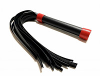 Плеть из эко-кожи чёрно-красная 50013ars