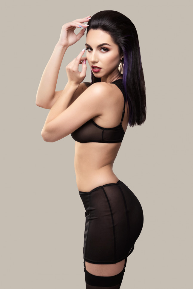 Юбка-пояс для чулок Waname Subtlety черная (50-52)